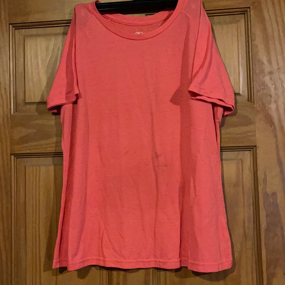 Women’s tshirt